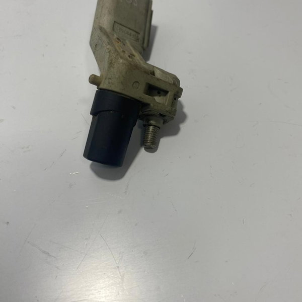 Sensor De Rotação Volkswagen Amarok 2012 036906433d Cx454