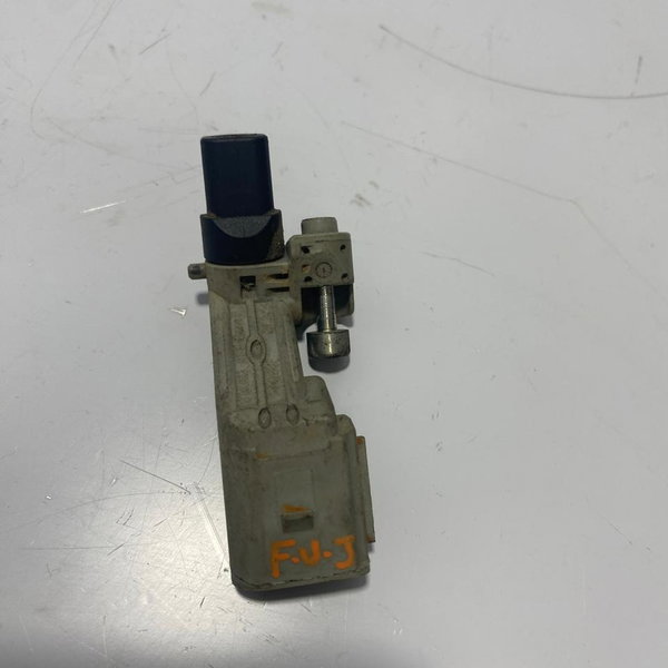 Sensor De Rotação Volkswagen Amarok 2012 036906433d Cx454