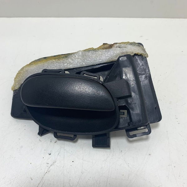Maçaneta Interna Esq. Peugeot 206/207 2010 Cx14