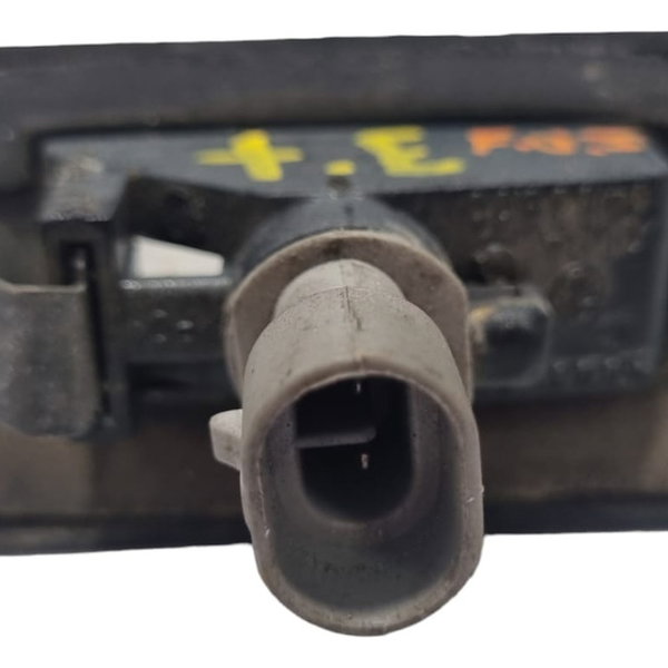 Luz De Placa L.e Original Fiat Fiorino 2015 Cx450