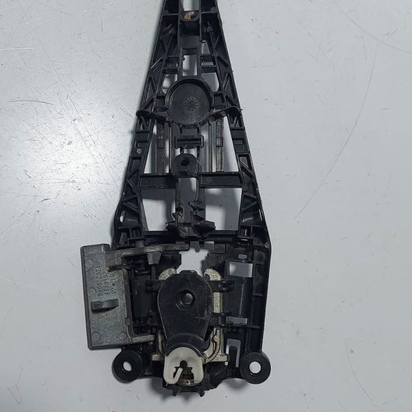 Suporte Maçaneta Externa Traseira Esquerda S10 2014 Cx496 Traseira