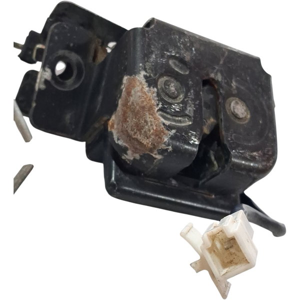 Fechadura Traseira Porta Malas Sorento 2.5 04/05 Cx728