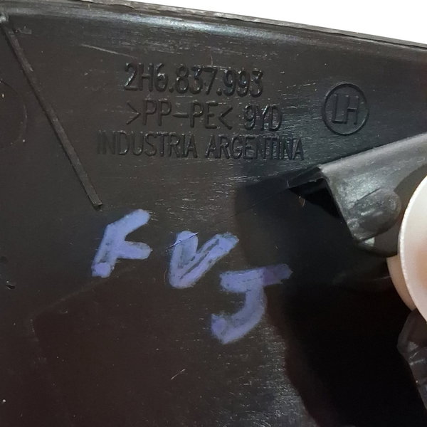 Moldura Interna Retrovisor Esquerdo Amarok 2019 V6 3.0 Cx728 Preto