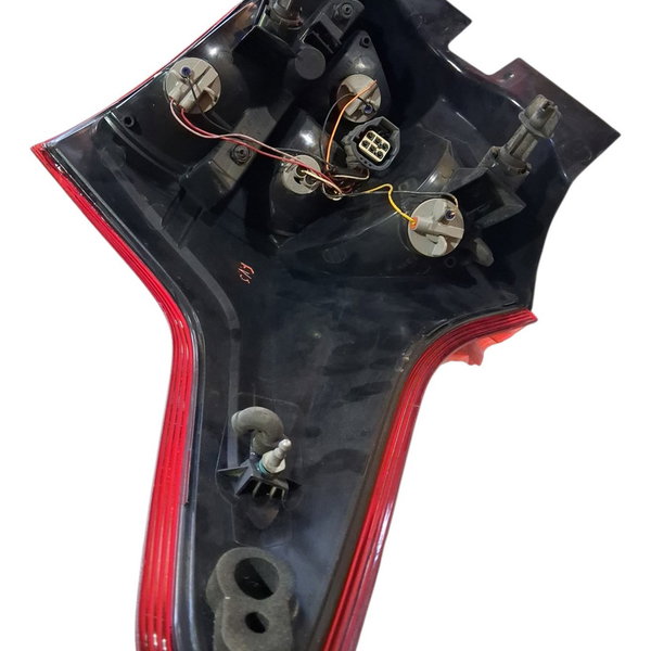 Lanterna Traseira Esquerda Focus Hatch 2014 Esquerdo/motorista Vermelho