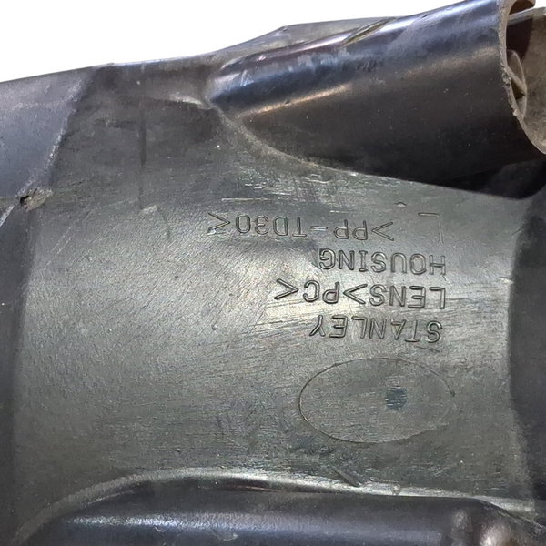 Farol L. E. Mitsubishi L200 Triton 08/13 Esquerdo/motorista