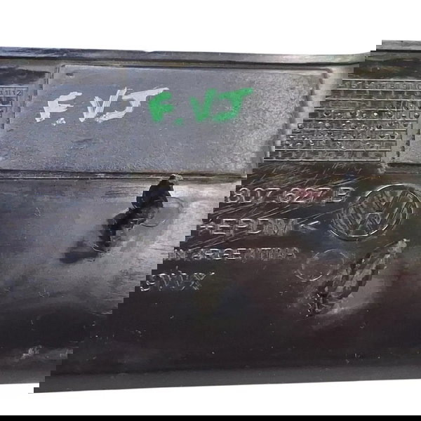 Acabamento T.e Para-choque Amarok 3.0 V6 2019 Cx728 Preto