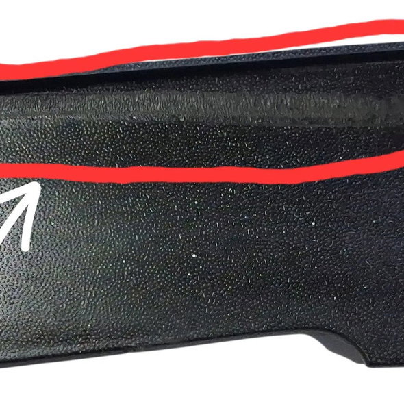 Acabamento T.e Para-choque Amarok 3.0 V6 2019 Cx728 Preto