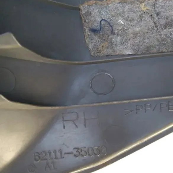 Acabamento Pé Coluna Lado Direito Hilux Sw4 2001 Cx760
