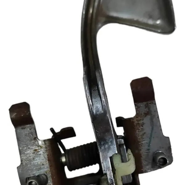 Maçaneta Interna Esquerda Gm S10 Blazer 1996 2000 Dianteira
