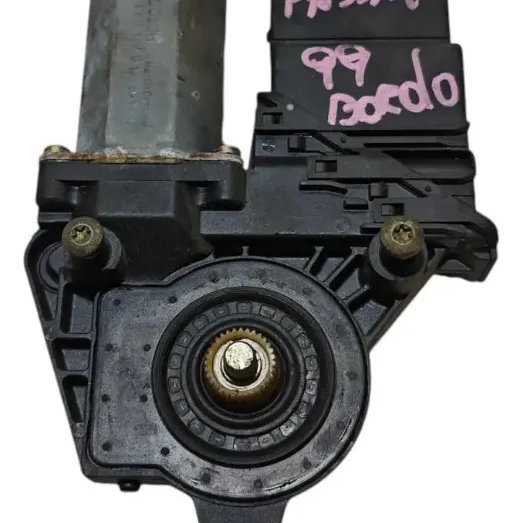 Motor Vidro Tras Esquerdo Vw Passat 1997 A 2000 0130821697