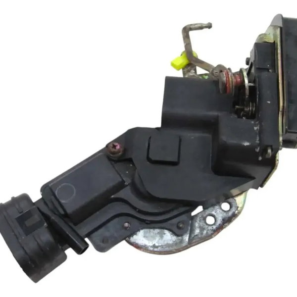 Fechadura Da Porta Traseira Esquerda Toyota Sw4 1997 A 2002