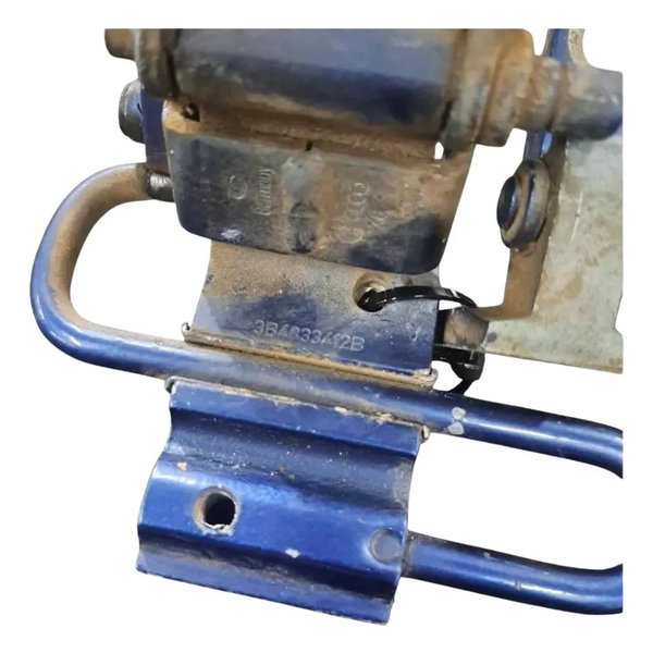 Dobradiça Porta Traseira Direita Passat 1999/2000 3b4833412b
