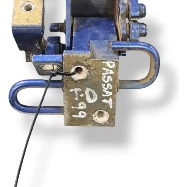 Dobradiça Porta Traseira Direita Passat 1999/2000 3b4833412b