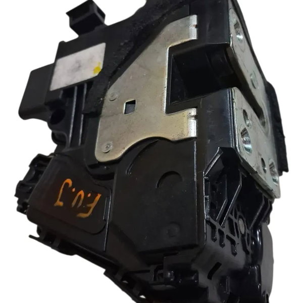 Fechadura Porta Dianteira Direita Cerato 1.6 09/13