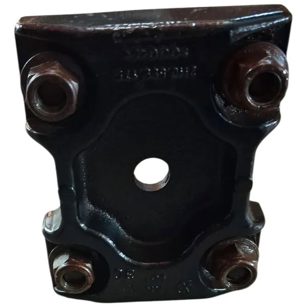 Suporte E Grampo Mola Traseiro Volkswagen Amarok 2013 Cx794