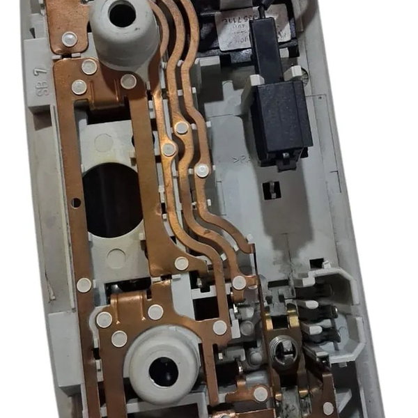 Luz De Teto Cortesia Volkswagen Amarok  2011/2015 Cx795