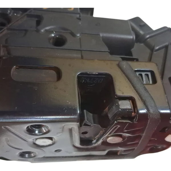 Fechadura Porta Dianteira Direita Volkswagen Amarok 2013