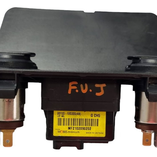 Entrada Usb E 12 V Aux. Creta 2021 Original Cx441 Preto