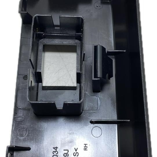 Moldura Botão De Vidro Tras Dir Ford Egde 2009 Cx406