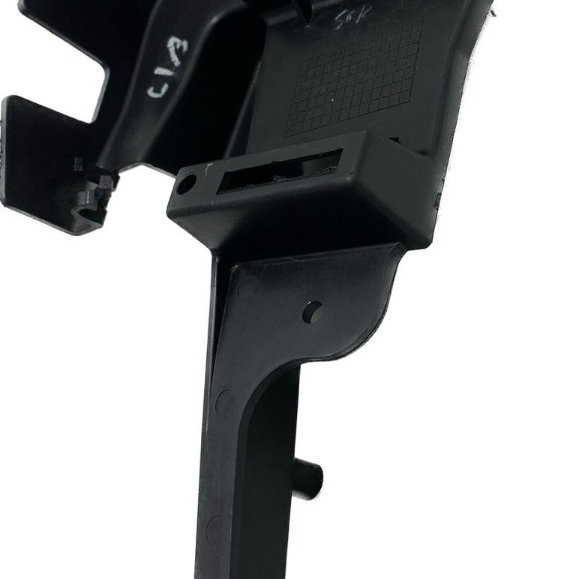 Suporte Fechadura Dianteira Direita F. Ranger 12/16 Cx389