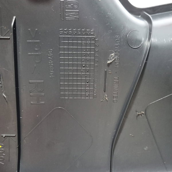 Moldura Coluna Traseira Direita Gm S10 2013/2018 94749804