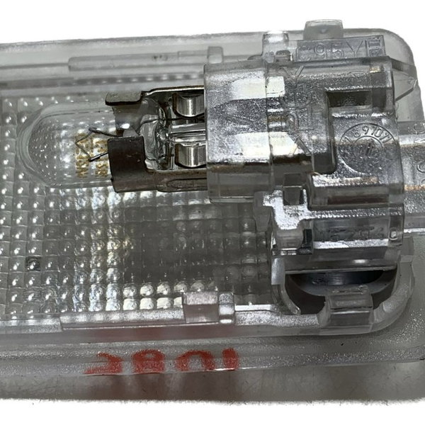 Luz Cortesia Ford Ecosport 2013/2017 Cx377
