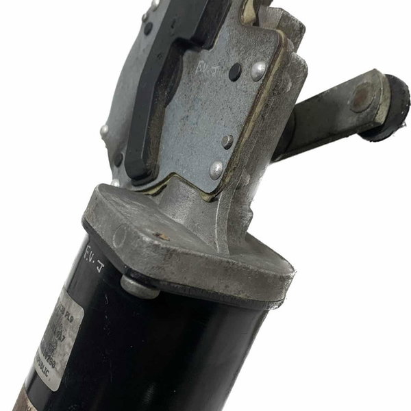 Motor Máquina Limpador Pára-brisa V.w Amarok 10/20 Cx377