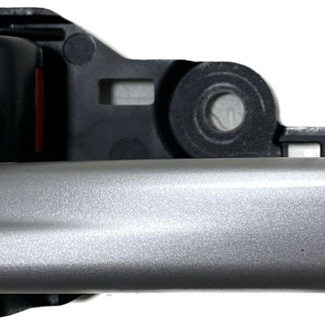 Maçaneta Int D. Esquerda Toyota Corolla Cross 21/23 Cx370 Dianteira