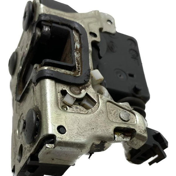 Fechadura Porta Dianteira Direit Renault Sandero 07/14 Cx357