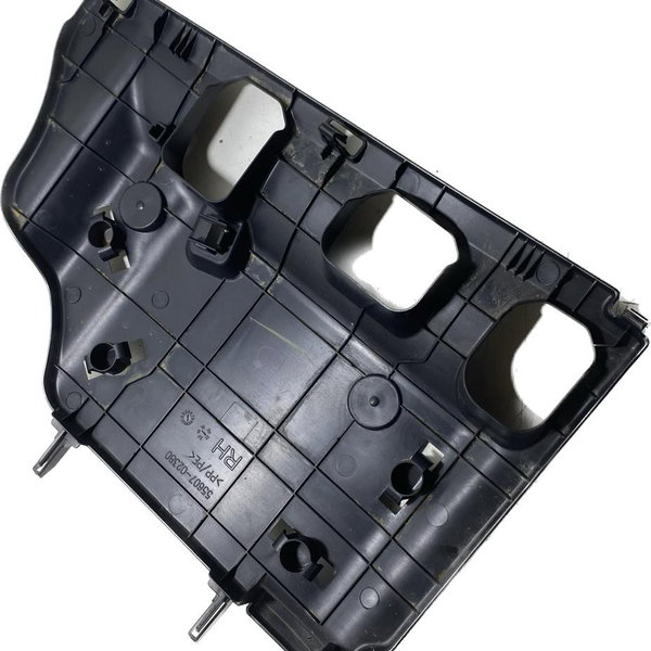 Acab. Inf Porta Luvas Toyota Corolla Cross 21/23 Cx591