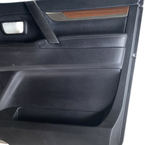 Forro De Porta Dianteira Direita Pajero Full 2008/2012