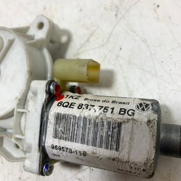 Motor Maquina Vidro Dianteiro Esq Polo 07/12 Cx340