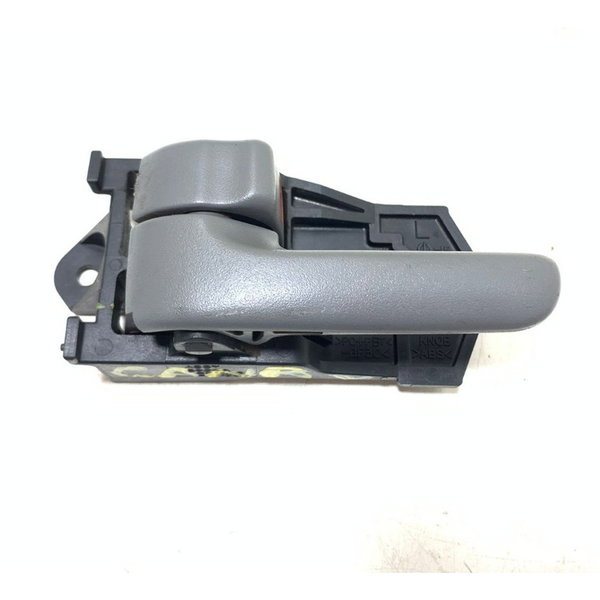 Maçaneta Interna Esquerda Toyota Carmy 03/06 Cx339 Dianteira/traseira