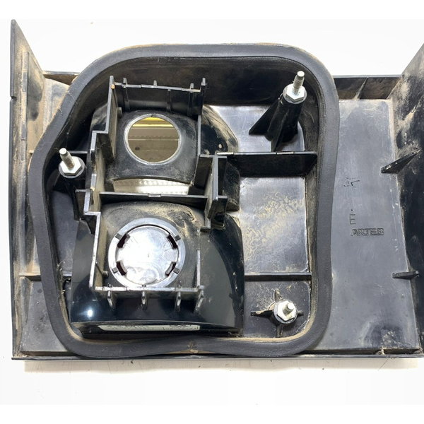 Lanterna Esquerda Capô Volkswagen Santana 91/97 Cx340 Esquerdo