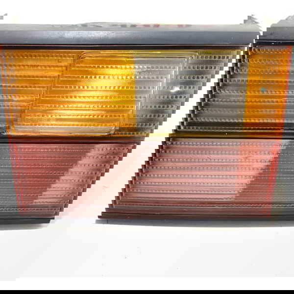 Lanterna Esquerda Capô Volkswagen Santana 91/97 Cx340 Esquerdo