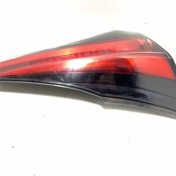 Lanterna Esquerda Capô Toyota Rav4 17/18 Cx562 Esquerdo