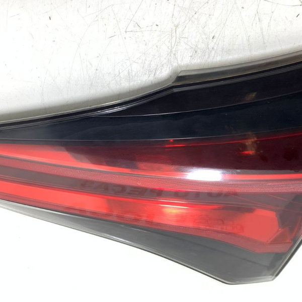 Lanterna Direita Capô Toyota Rav4 17/18 Cx561 Direito