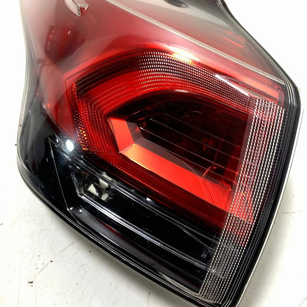 Lanterna Esquerda Toyota Rav4 2017/2018 Cx560 Esquerdo