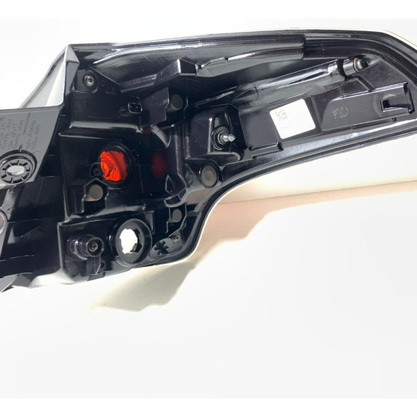 Lanterna Esquerda Toyota Rav4 2017/2018 Cx560 Esquerdo