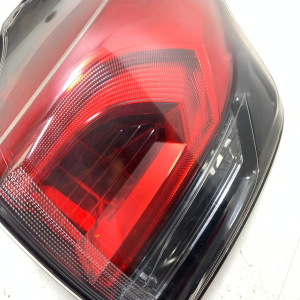 Lanterna Direita Toyota Rav4 2017/2018 Cx559 Direito