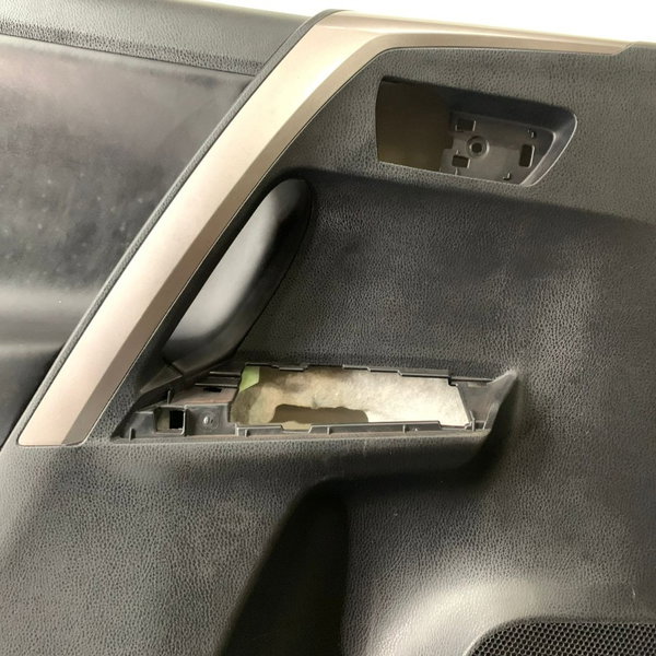 Forro Porta Traseira Esquerda Toyota Rav4 17/18