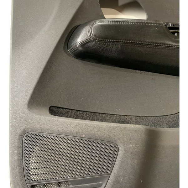Forro De Porta Dianteiro Direito Volkswagen Amarok 2013/2016