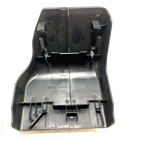 Moldura Suporte Banco Esquerdo Toyota  Rav4 17/18 Cx331