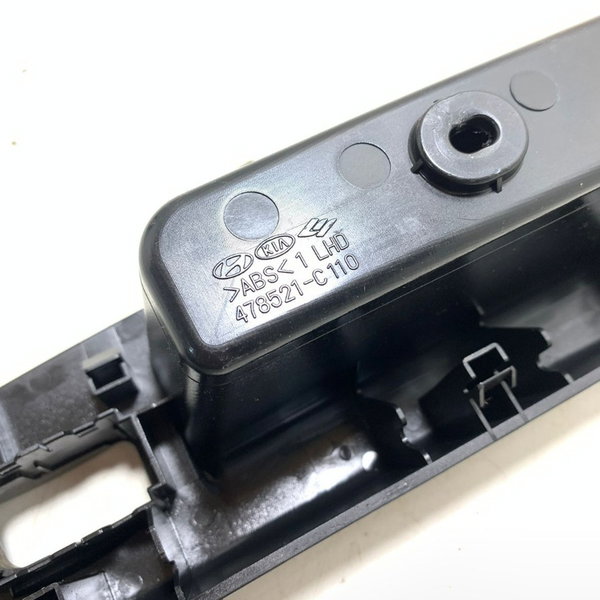 Moldura Botão Vidro Traseiro Esquerdo Sorento 05/06 Cx638