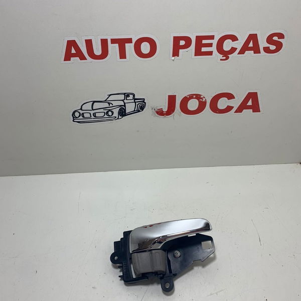 Maçaneta Interna Diant. D Mmc Triton 2013 Cx14 Dianteira