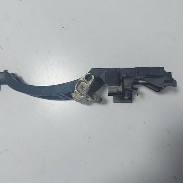 Suporte Maçaneta Externa Traseira Direita Ranger 13 Cx484 Traseira