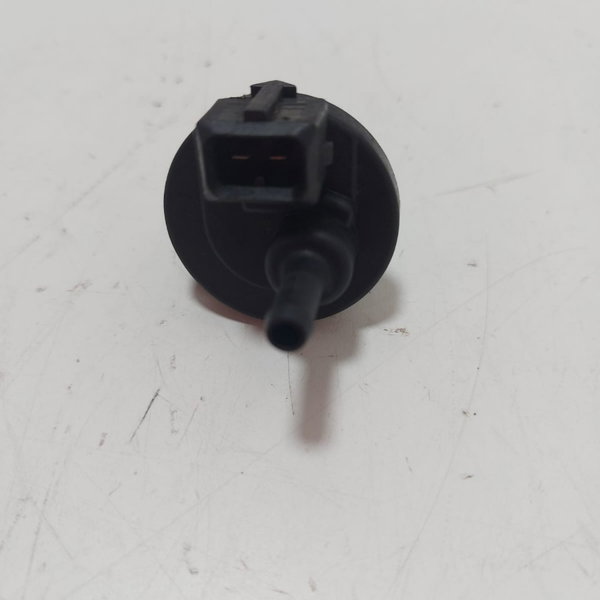 Válvula  Canister Peugeot/citroen Bosch (0280142157) (cx39)