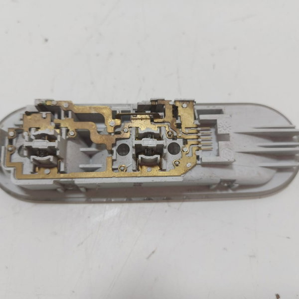 Luz Teto Renault Duster/sandero /logan (8200073231) Cx86