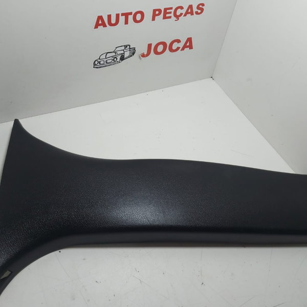 Acabamento Coluna Porta Inf. D Subaru Forester 2.0 2010