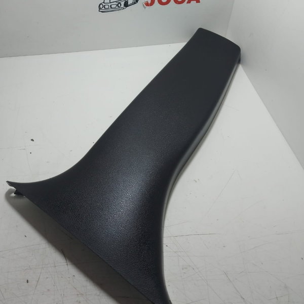 Acabamento Coluna Porta Inf. E.  Subaru Forester 2.0 2010 Preto